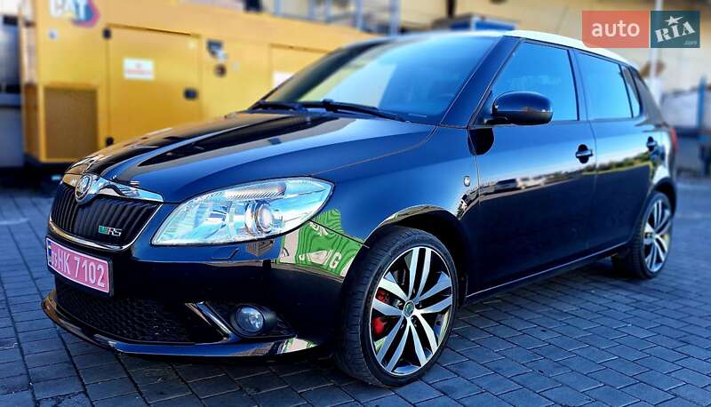 Хэтчбек Skoda Fabia 2010 в Львове