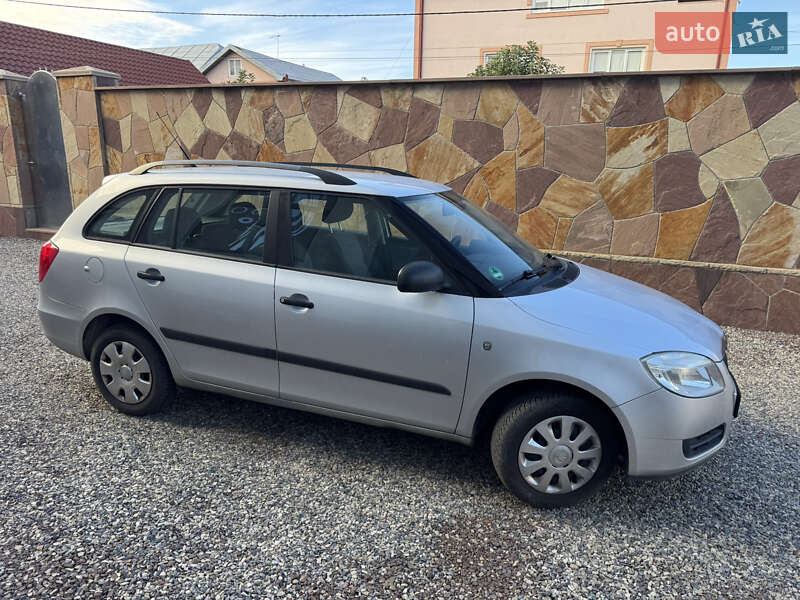 Универсал Skoda Fabia 2009 в 