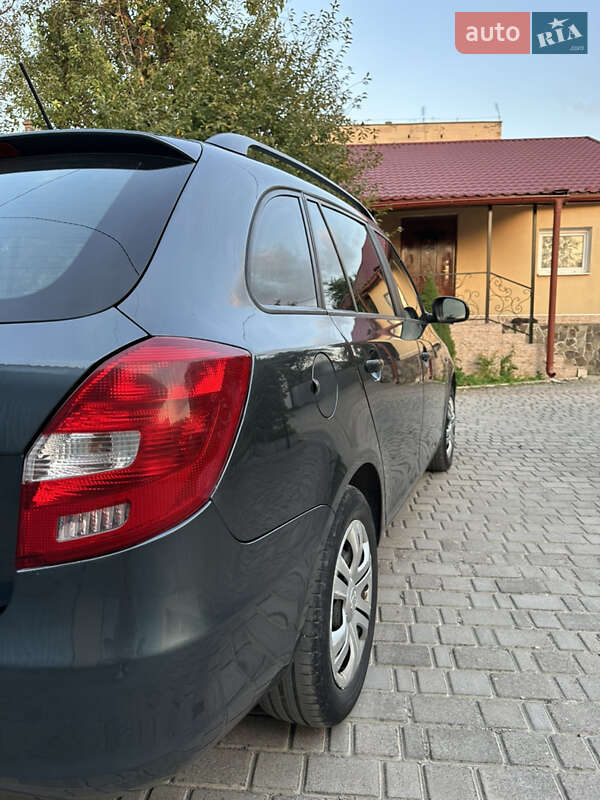 Универсал Skoda Fabia 2014 в Дунаевцах