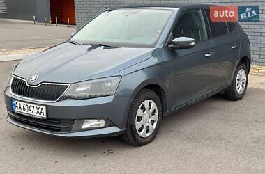 Хэтчбек Skoda Fabia 2018 в 