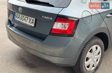 Хэтчбек Skoda Fabia 2018 в 