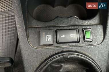 Хэтчбек Skoda Fabia 2009 в 