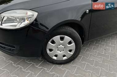 Хэтчбек Skoda Fabia 2009 в 