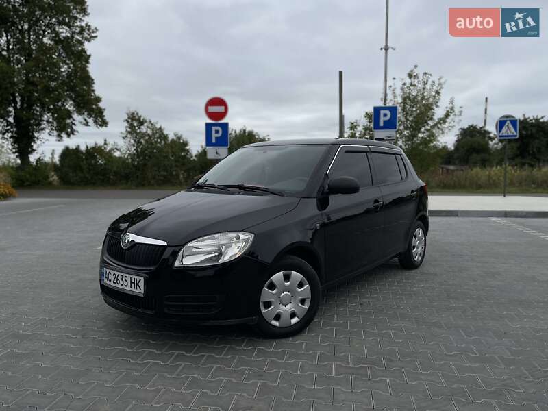 Хэтчбек Skoda Fabia 2009 в Владимире