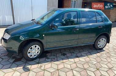 Хетчбек Skoda Fabia 2001 в 