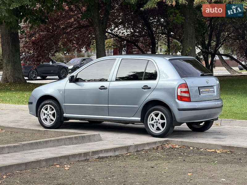 Хетчбек Skoda Fabia 2005 в Дніпрі
