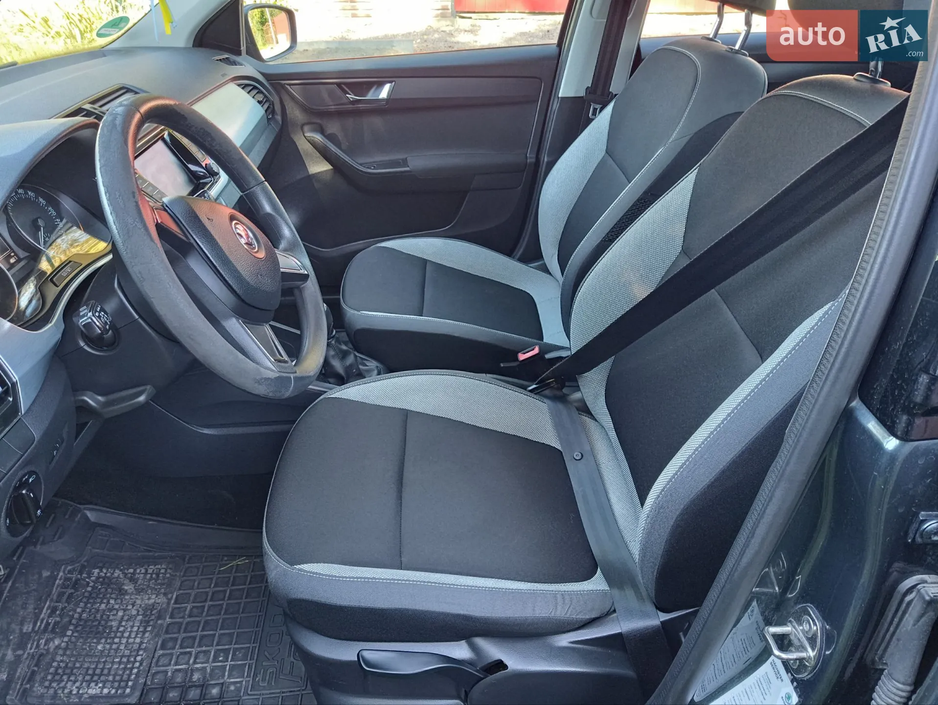 2015 Skoda Fabia - мініатюра 8