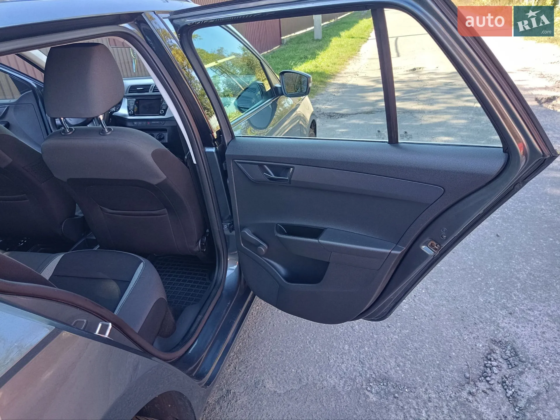2015 Skoda Fabia - мініатюра 13