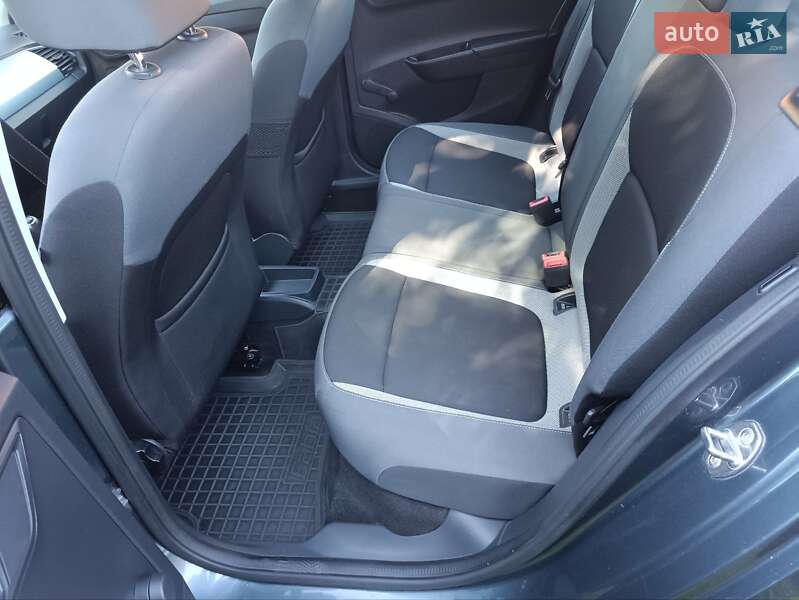 Универсал Skoda Fabia 2015 в Староконстантинове