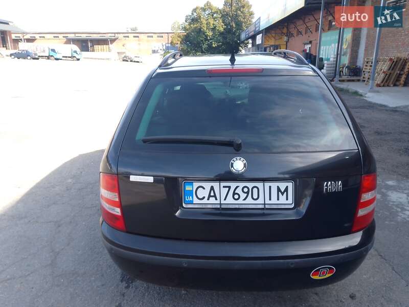 Універсал Skoda Fabia 2005 в Умані
