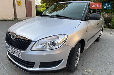 Хэтчбек Skoda Fabia 2010 в 