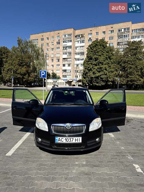 Універсал Skoda Fabia 2008 в Луцьку