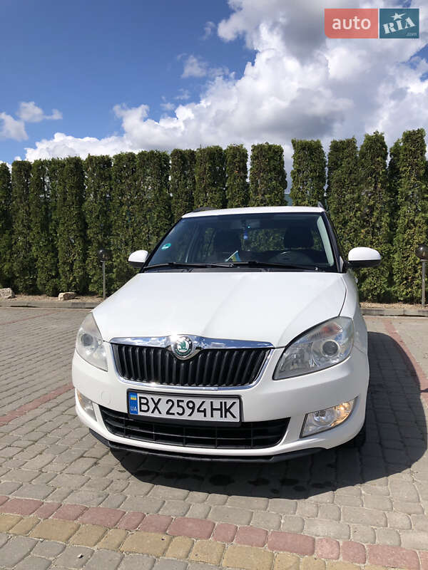 Універсал Skoda Fabia 2011 в Дунаївцях