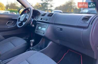 Хэтчбек Skoda Fabia 2012 в 