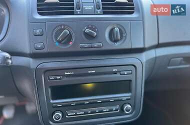 Хэтчбек Skoda Fabia 2012 в 