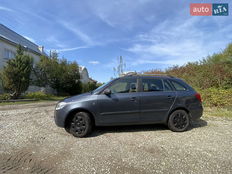 Універсал Skoda Fabia 2009 в Івано-Франківську