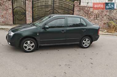 Седан Skoda Fabia 2002 в 