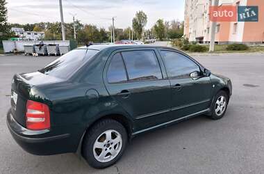 Седан Skoda Fabia 2004 в 