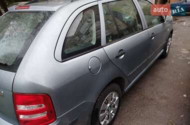 Универсал Skoda Fabia 2003 в 