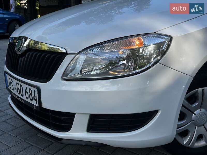 Хэтчбек Skoda Fabia 2011 в Дрогобыче