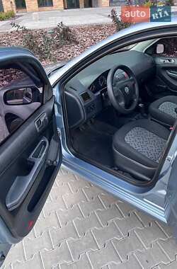 Хэтчбек Skoda Fabia 2005 в 