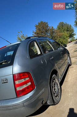 Универсал Skoda Fabia 2002 в 
