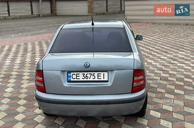 Седан Skoda Fabia 2003 в 