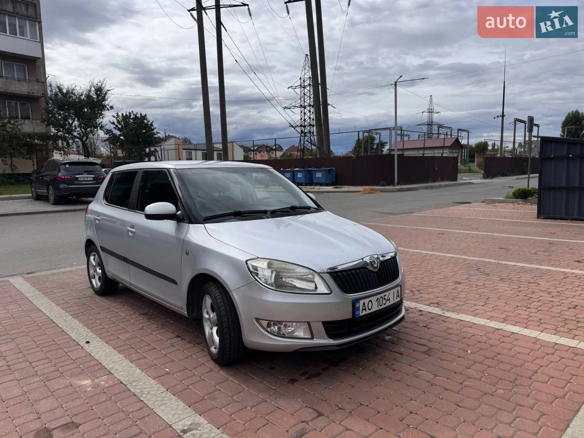 2011 Skoda Fabia - мініатюра 2