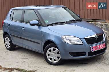 Хэтчбек Skoda Fabia 2008 в 