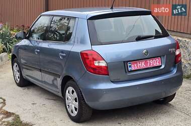 Хэтчбек Skoda Fabia 2008 в 