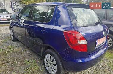 Хэтчбек Skoda Fabia 2009 в 