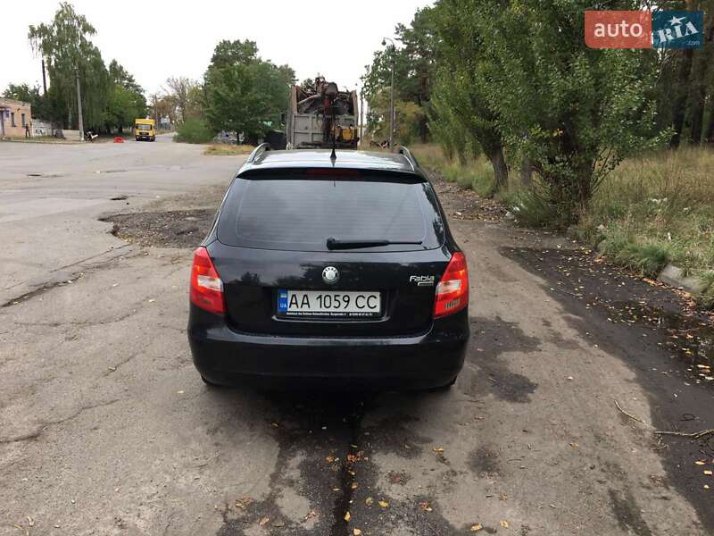 Универсал Skoda Fabia 2009 в Киеве