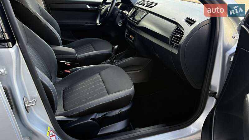 Хэтчбек Skoda Fabia 2020 в Киеве