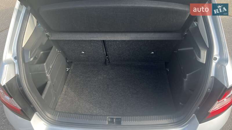 Хэтчбек Skoda Fabia 2020 в Киеве