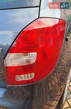 Хэтчбек Skoda Fabia 2008 в 