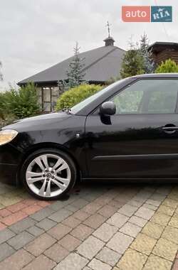Хэтчбек Skoda Fabia 2009 в 