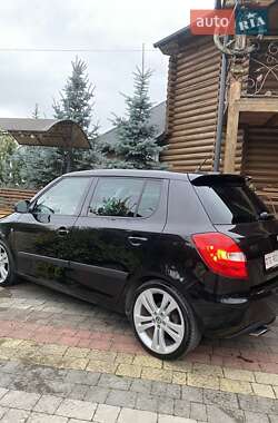 Хэтчбек Skoda Fabia 2009 в 