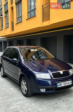 Хэтчбек Skoda Fabia 2003 в Виннице
