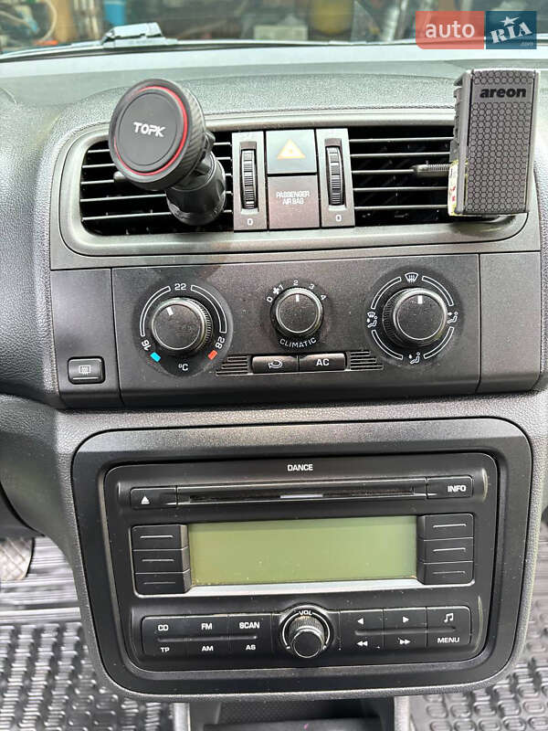 Хетчбек Skoda Fabia 2008 в Чернівцях фото 12 Хетчбек Skoda Fabia 2008 в Чернівцях