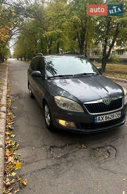 Универсал Skoda Fabia 2010 в Харькове