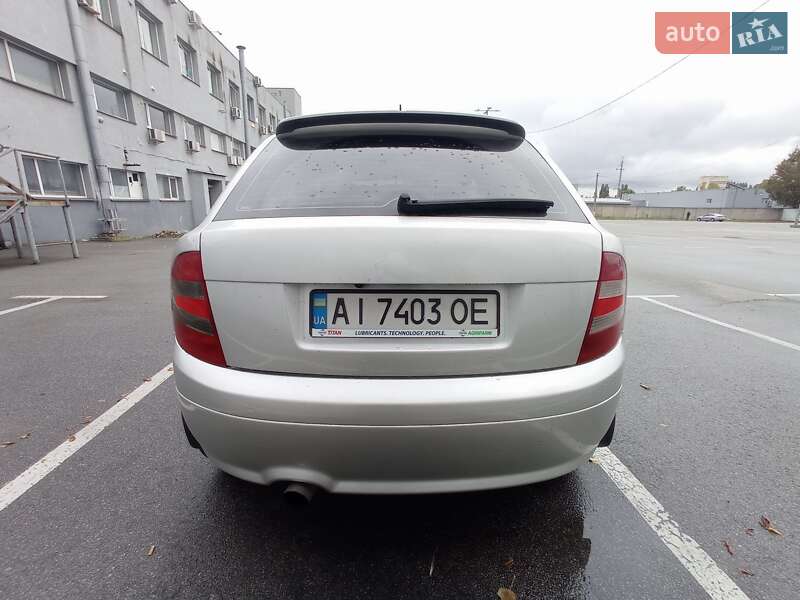 Хэтчбек Skoda Fabia 2005 в Киеве