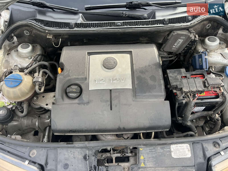 Хетчбек Skoda Fabia 2005 в Житомирі