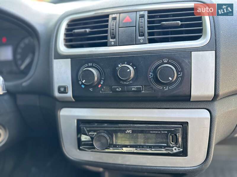 Хэтчбек Skoda Fabia 2008 в Николаеве фото 13 Хэтчбек Skoda Fabia 2008 в Николаеве