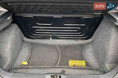 Хэтчбек Skoda Fabia 2003 в 