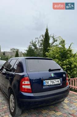 Хэтчбек Skoda Fabia 2003 в 