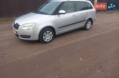 Универсал Skoda Fabia 2010 в 