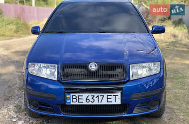 Хэтчбек Skoda Fabia 2004 в Николаеве
