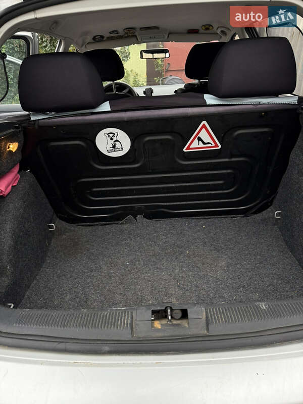 Хетчбек Skoda Fabia 2002 в Миколаєві