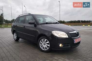 Универсал Skoda Fabia 2010 в Луцке