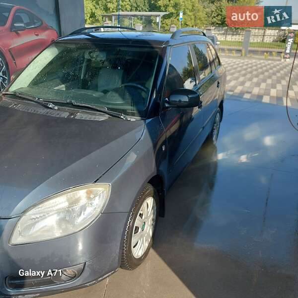 Універсал Skoda Fabia 2009 в Львові